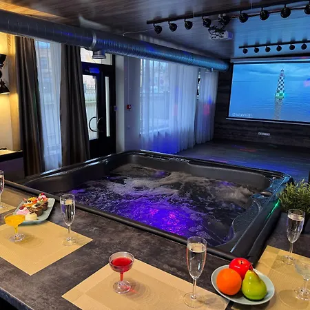 Grand With And Cinema