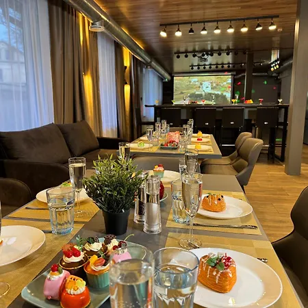 Grand With And Cinema 아파트