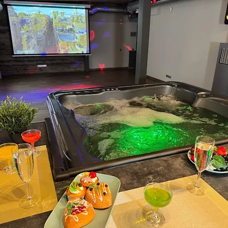 Lejlighed Grand With And Cinema *